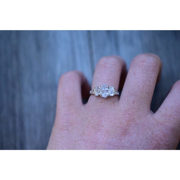 Raw Crystal Ring, Raw Stone Ring, Rings for Women, Stacking Ring, Raw Ge… - Picture 4 of 5